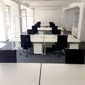 Lieferung & Montage von Büromöbel in Hamburg